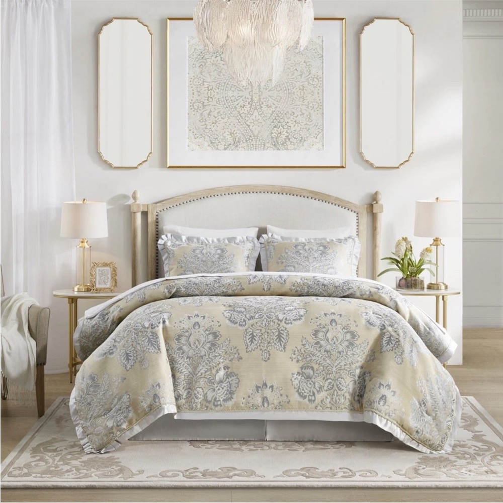 Croscill Loretta 4 Piece Comforter Set By Crosci Sz King